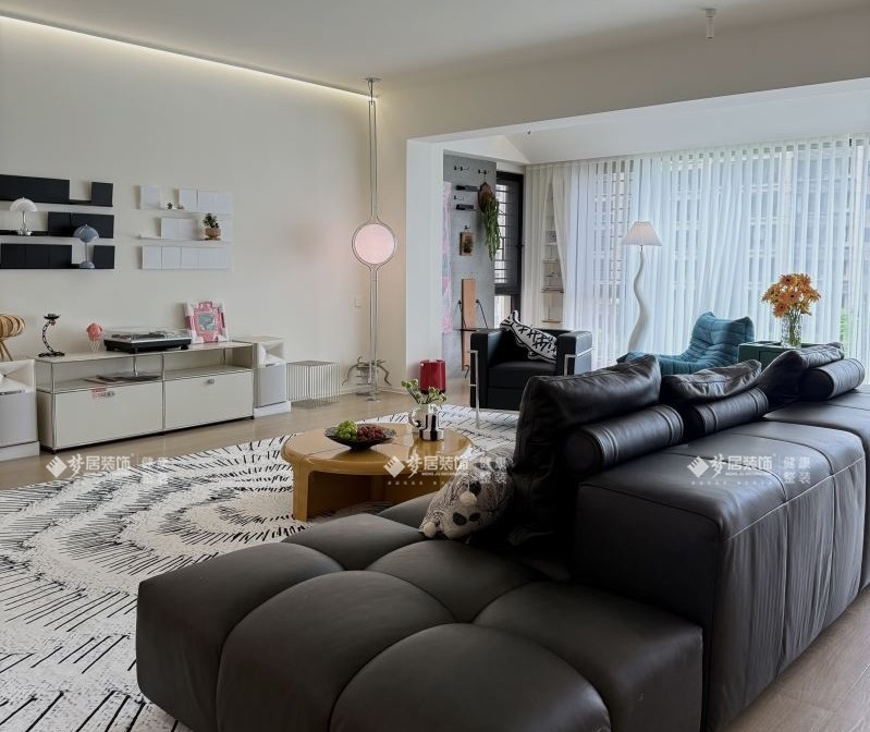 包豪斯風(fēng)格完工實(shí)景